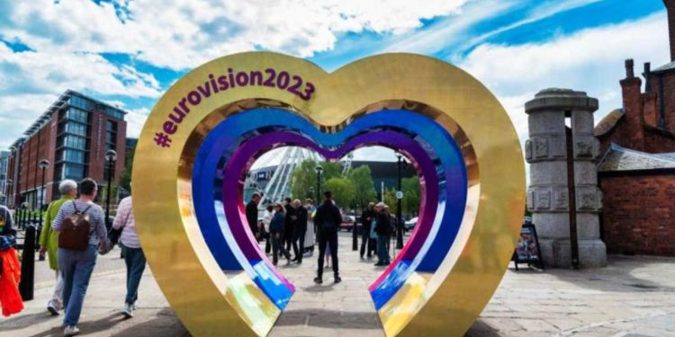 Eurovision Şarkı Yarışması'nda final günü: Hangi ülkeler favori?