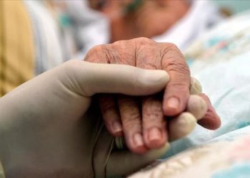 Evde bakım yardımında şartlar belirlendi
