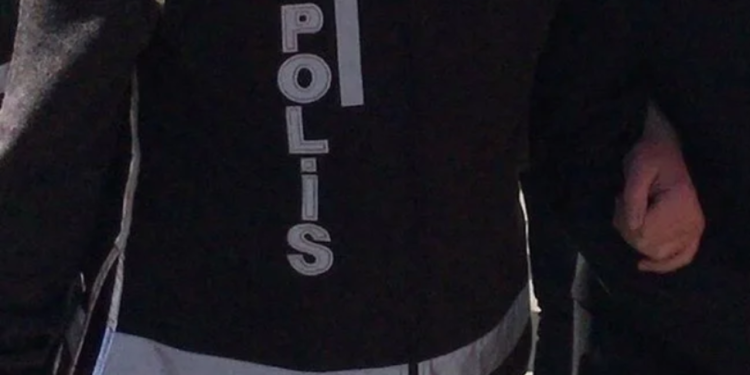 Fatih'te Ramazanda yemek yiyenlerin görüntülerini çeken şüpheli gözaltına alındı