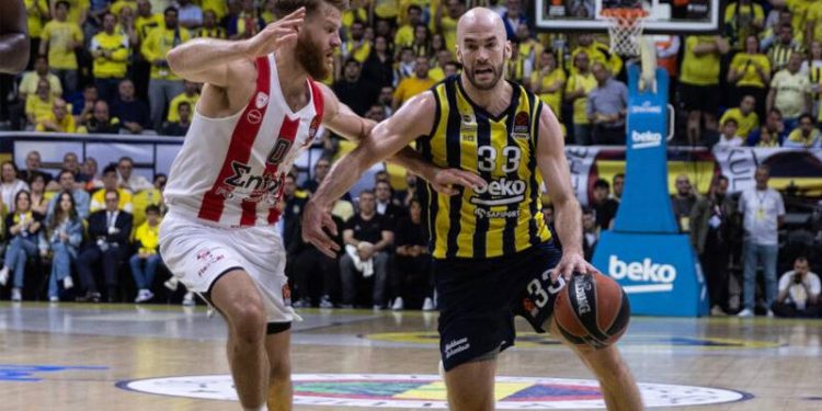 Fenerbahçe Beko için ya "tamam" ya "devam" maçı