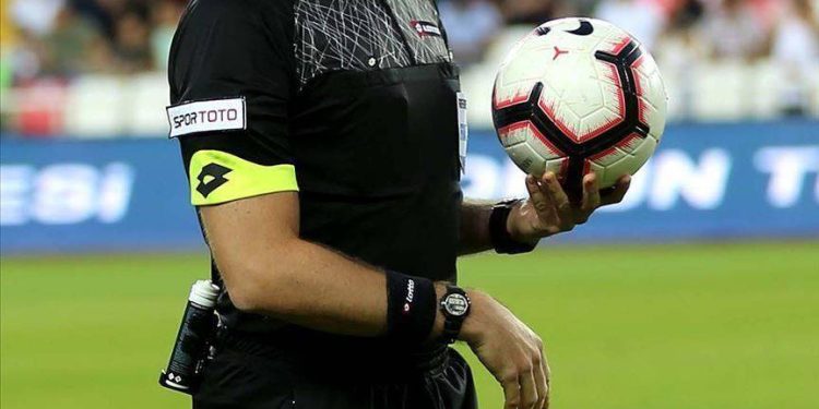 Spor Toto Süper Lig'de 18 Mayıs Perşembe günü Fenerbahçe ile Trabzonspor arasında oynanacak maçı Abdülkadir Bitigen yönetecek.