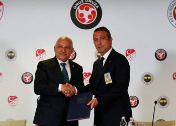 Fenerbahçe'den depremzedelere 1050 konteyner yardımı