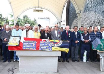 Fenerbahçe'nin "Puşkaş" lakaplı eski oyuncusu Ergun Öztuna, son yolculuğuna uğurlandı