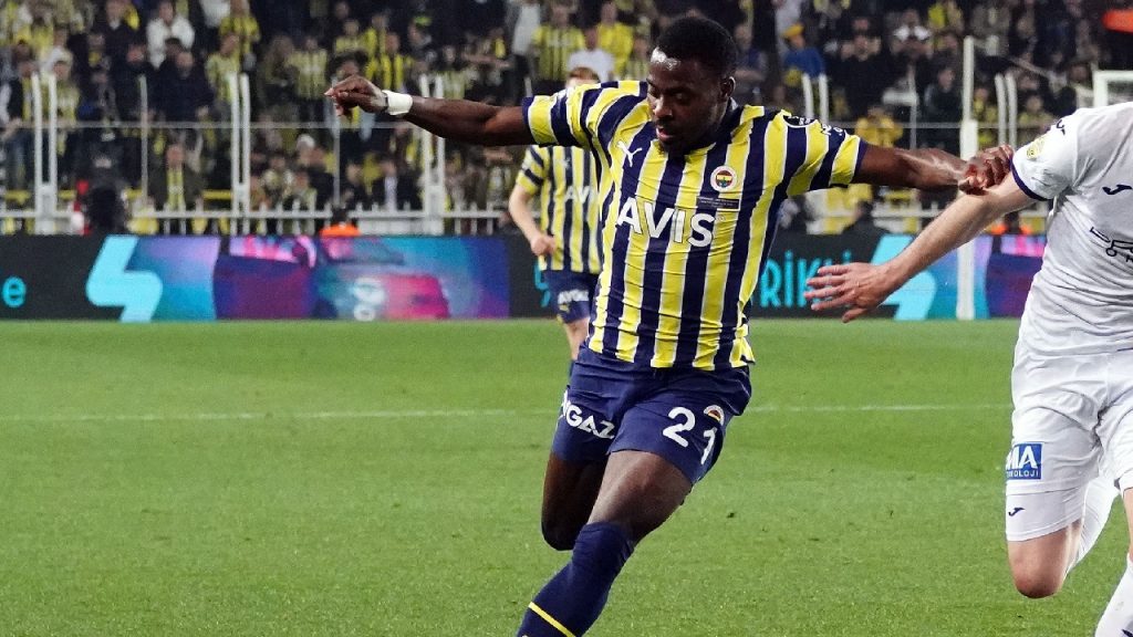 Fenerbahçe’ye Bright Osayi Samuel’den kötü haber!