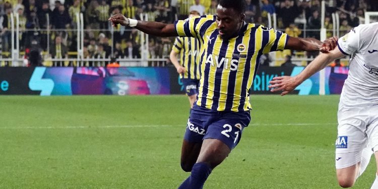 Fenerbahçe’ye Bright Osayi Samuel’den kötü haber!