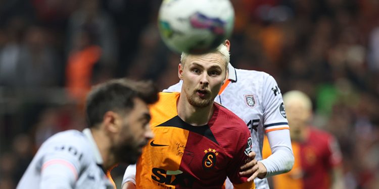 Galatasaray üç futbolcunun satışından 60 milyon euro bekliyor