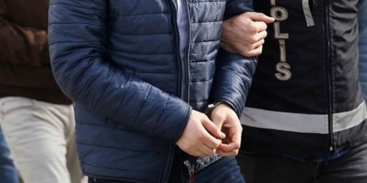 Gebze'de beş HDP üyesi tutuklandı