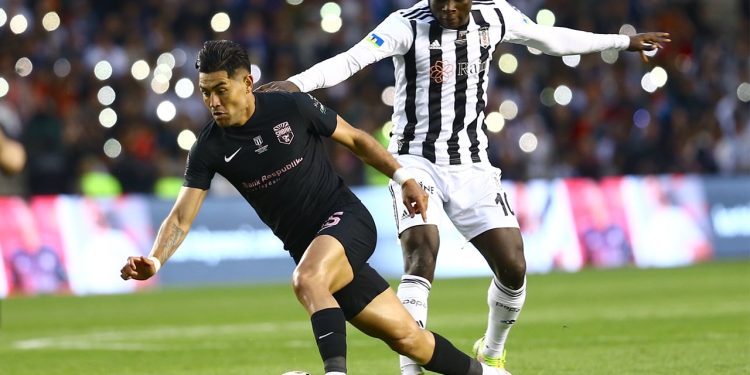 Geliri depremzedelere bağışlanacak Beşiktaş-Sabah maçı beraberlikle bitti