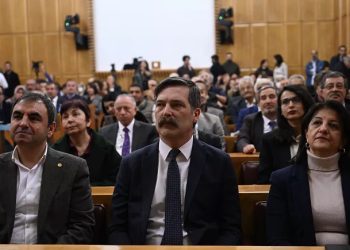 Milletvekilliği Seçimlerinde HDP ve TİP'in aldığı oy oranları, vekil sayılarındaki düşüş yapılan ittifakı tartışmaya açtı. Uzmanlar ittifakın sonuçlarını yorumladı