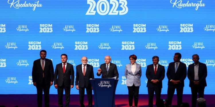 Haaretz: Seçimler Erdoğan karşıtı muhalefet için acımasız bir gerileme
