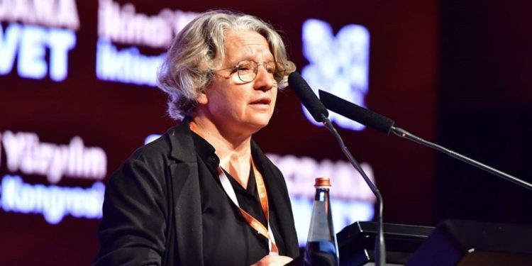 Hacer Foggo, gençlere dair TÜİK verilerini paylaştı: 'Gençlik değiştirecek'