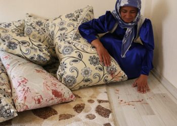 Hakkari’de maskeli polislerden ev baskınları ve işkence: ‘Oğlunu öldürmeye geldik’