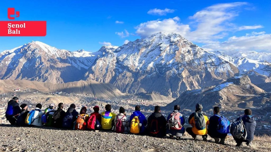 Hakkari'de turizme 'yasak bölge' engeli: Dağcılar ya alana gidemiyor ya da özel izinle tırmanış yapabiliyor