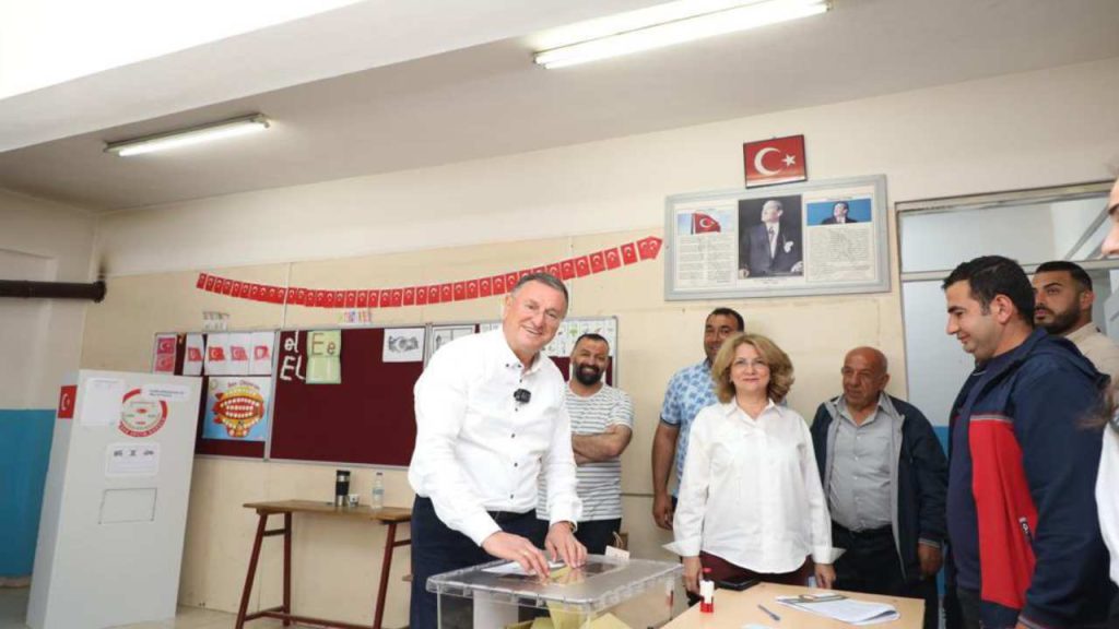 Hatay Büyükşehir Belediye Başkanı Lütfü Savaş: Kılıçdaroğlu Hatay'da önde