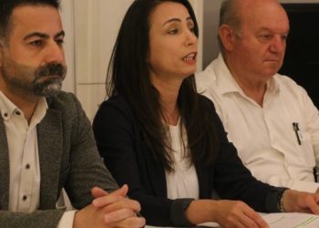 Hatimoğulları’ndan sandığa gitmeyen seçmene: Ülkenin geleceği elinizde