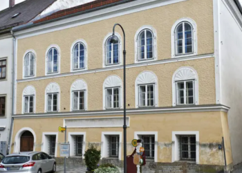 Hitler’in doğduğu ev polislere insan hakları eğitimi veren bir merkeze dönüşüyor