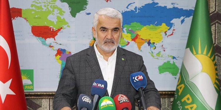 'Hüda-Par, 'Türk milleti' ifadesinden rahatsız, vekillik yeminine itiraz etti'