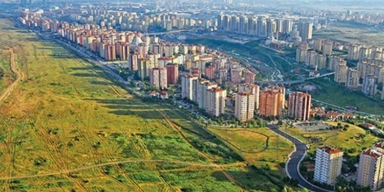 İBB'nin üst düzey ismi sordu: Askeri alanlara ne oldu?