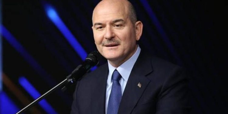 İçişleri Bakanı Süleyman Soylu, CNNTÜRK’te katıldığı programda Memleket Partisi lideri Muharrem İnce’nin cumhurbaşkanlığı adaylığından çekilmesini değerlendirdi, “ABD bu seçime müdahale ediyor” dedi.