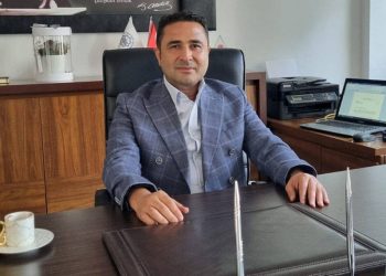 İmam hatip ortaokulu müdüründen Deniz Gezmiş ve arkadaşlarına hakaret