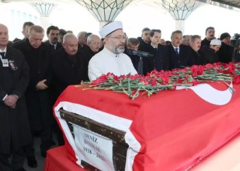 İmamoğlu ilk kez anlattı: ‘Cumhurbaşkanı’nın oğlu için cemaati 35 dakika beklettiler’