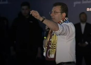 İmamoğlu kürsüye 'çelik yelekle' çıktı