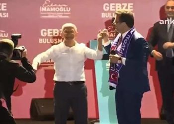 İmamoğlu, sahneye Kılıçdaroğlu'na benzeyen vatandaşı çıkarttı: Görünce bir an korktum
