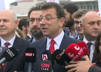 İmamoğlu'dan 19 Mayıs törenlerine eleştiri: Korsan bir çelenk töreni yapıyoruz