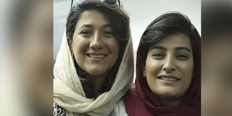 İran'da Mahsa Amini eylemleri: İki kadın gazetecinin davaları başladı