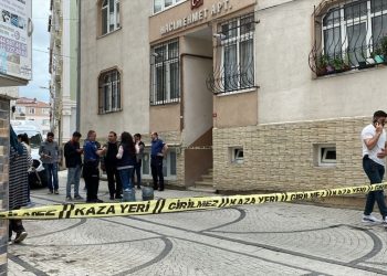 İstanbul'da 16 yaşındaki çocuk üç kişiyi öldürdü