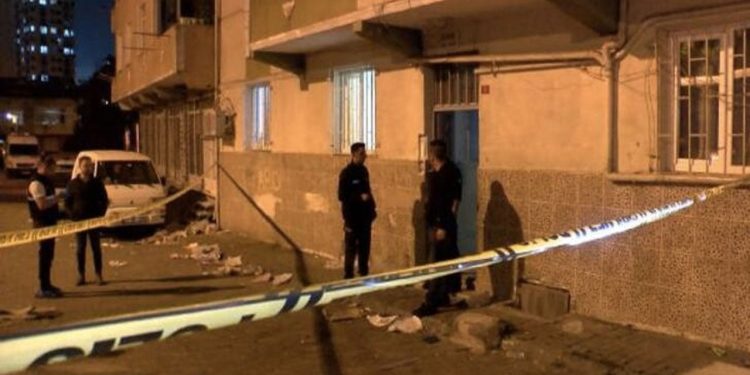 İstanbul'da domuz bağı cinayeti: Yangın ihbarına gelen ekipler cesedi buldu