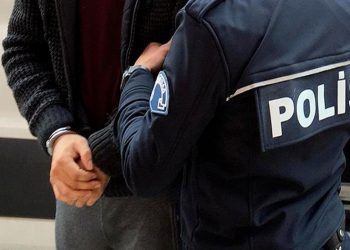 İstanbul'da kaçak göçmenlere sahte pasaport satan şebekeye baskın