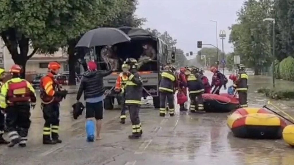 İtalya'da sel felaketi: En az 8 kişi yaşamını yitirdi