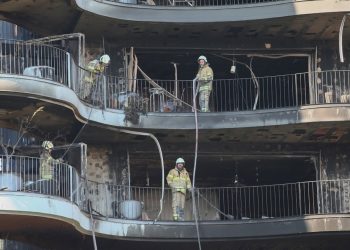 İzmir'de Folkart Sitesi'ndeki yangınında laboratuvar raporu bekleniyor