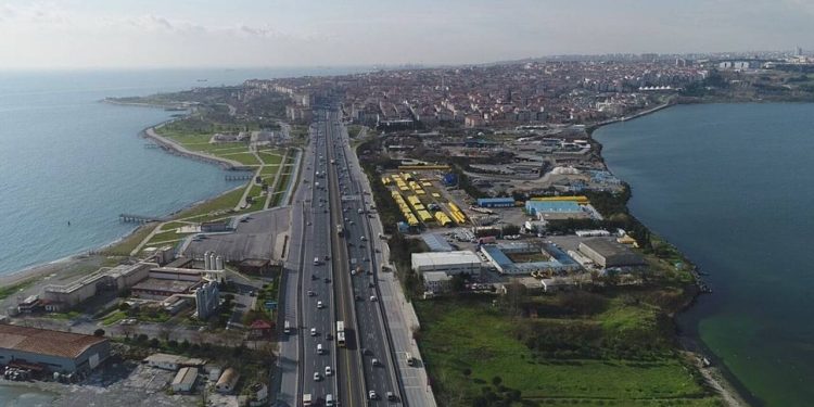 Kanal İstanbul'a bağlı demiryolu inşaatı ihalesinde şirketler keyfi puanlanmış