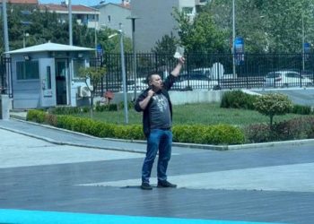 Kartal'daki Anadolu Adalet Sarayı önünde intihar girişimi