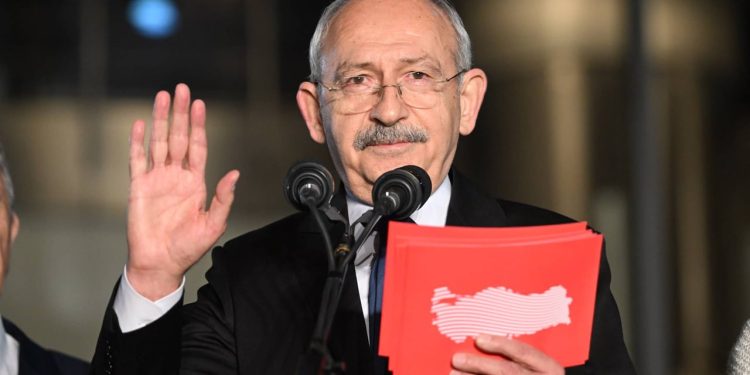 Kılıçdaroğlu: 'AK Partili değilim dedi ama fotoğrafı çıktı' vb. paylaşımları durdurun