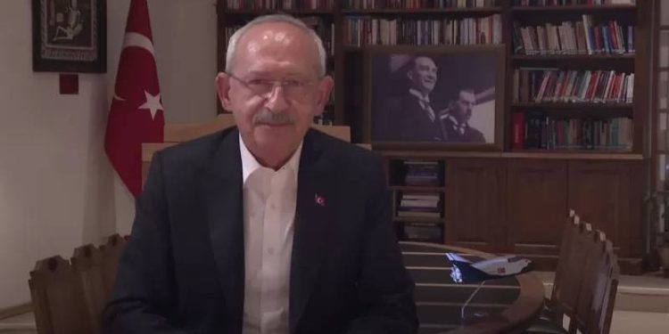 Millet İttifakı'nın Cumhurbaşkanı adayı ve CHP Genel Başkanı Kemal Kılıçdaroğlu, "Sevgili Rus Dostlarımız" ifadeleriyle sosyal medya hesabından paylaşım yaptı.
