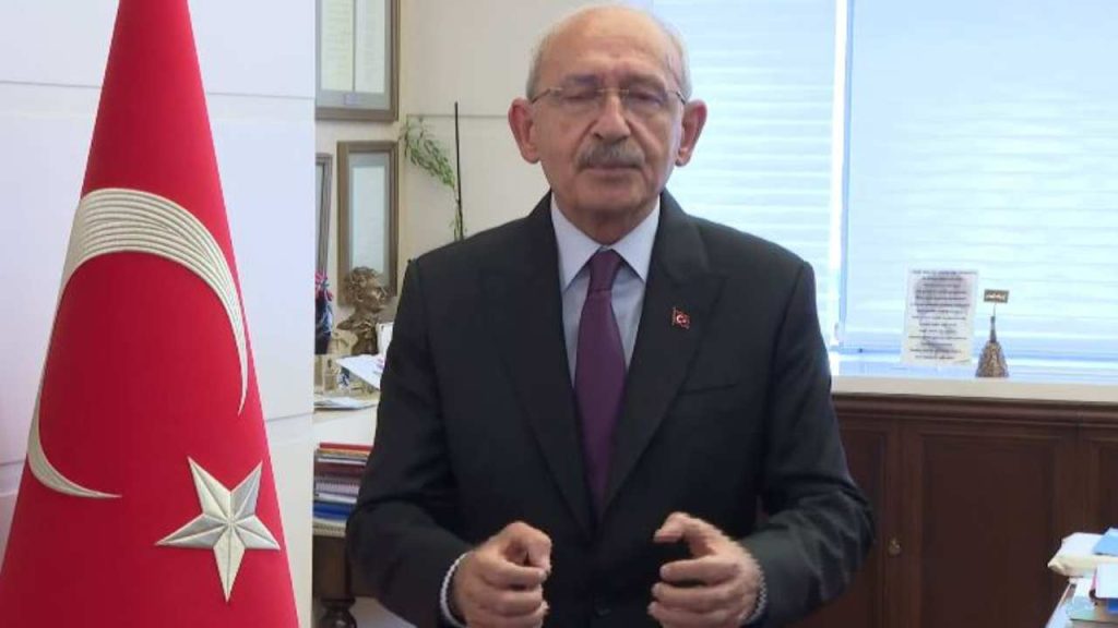 Kılıçdaroğlu'ndan seçmene çağrı: Yarın sandık görevlilerini yalnız bırakmayın