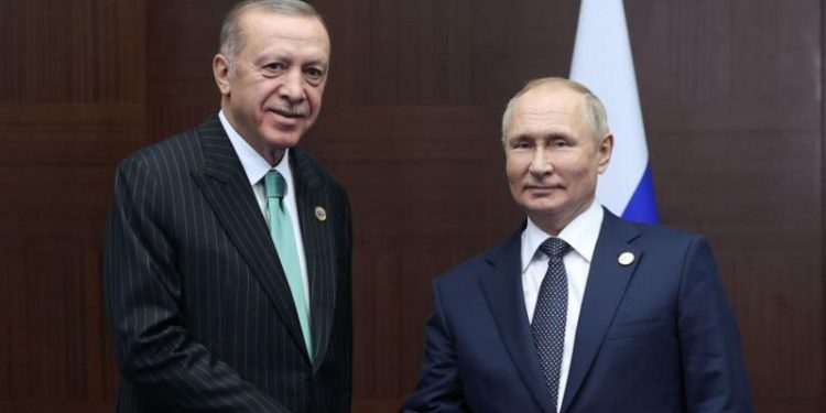 CHP Genel Başkanı ve Millet İttifakı’nın Cumhurbaşkanı adayı Kemal Kılıçdaroğlu, dün Twitter üzerinden yaptığı paylaşımla Rusya'yı Türkiye seçimlerine müdahale etmekle suçladı.