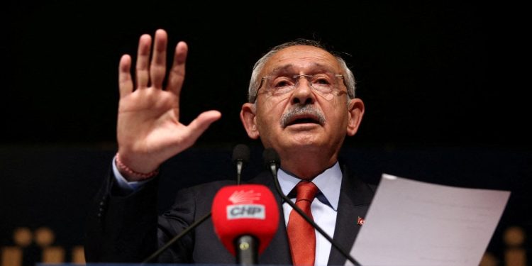 Kılıçdaroğlu'nun dokunulmazlığı kalkacak, 28'i Meclis'te olmak üzere yaklaşık 40 dosyası raftan inecek