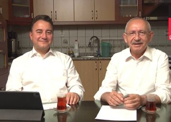 Kılıçdaroğlu'nun mutfağına Babacan konuk oldu
