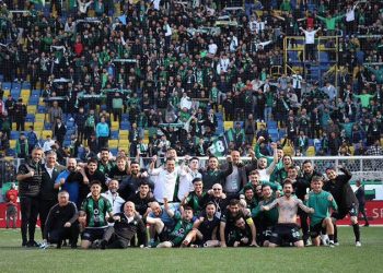 Kocaelispor ve Çorum FK 1. Lig'e yükseldi