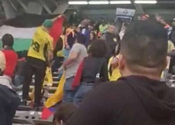 Kolombiya ile İsrail arasındaki maçta Filistin bayrağı açan taraftar gözaltına alındı