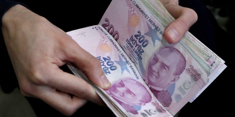 Kulis: Asgari ücret ikinci turdan önce belli olabilir