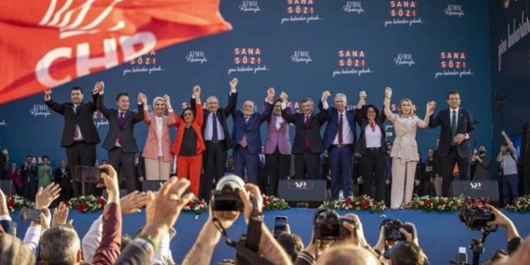 MAK başkanı: Muhalefetin işi son derece kolaylaştı