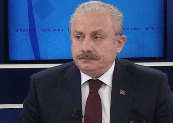 Meclis Başkanı Mustafa Şentop, Memleket Partisi lideri Muharrem İnce’nin hakkında ortaya atılan iddiaların ardından cumhurbaşkanlığı adaylığından çekilmesiyle ilgili değerlendirmelerde bulundu.