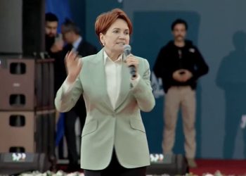 Meral Akşener, Ali Yeşildağ’ın 1 milyar dolarlık vurgun iddiasını sordu; meydan ‘Hırsız Tayyip’ sloganlarıyla inledi