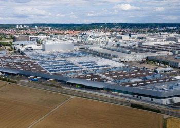 Mercedes fabrikasında silahlı saldırı