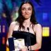Merve Dizdar Cannes Film Festivali'nde en iyi kadın oyuncu ödülünü aldı
